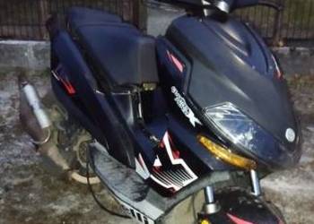 Skuterek Benelli 49x 2011