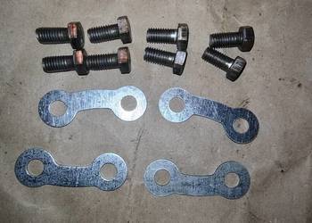 Śruby i zabezpieczenia dyfra przekładni głównej DnieprMT Ural M72 K750