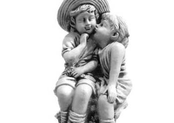 FIGURKA OGRODOWA betonowa rzeźba DZIECI D94