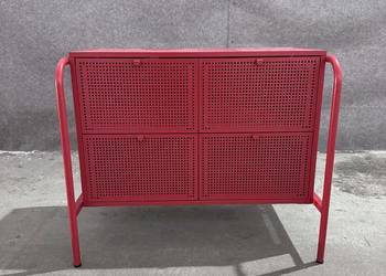 Syndyk sprzeda używane meble Ikea