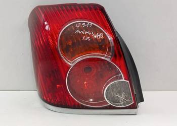 TOYOTA AVENSIS T25 HB   LAMPA TYŁ LEWA