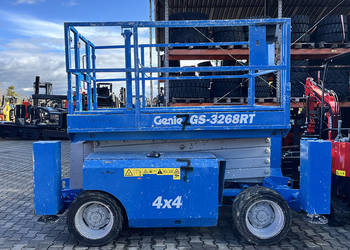 Zwyżka nożycowa terenowa Genie GS-3268 11,75 m 4WD|2006