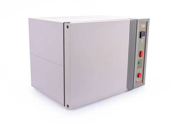 Cieplarka laboratoryjna CARBOLITE PIF60