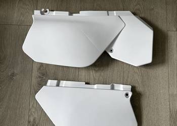 Yamaha DT 125 R – tylne owiewki (przedlift) 1988–2003 – NOWE