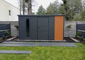 Domek narzędziowy z lamelami na wymiar