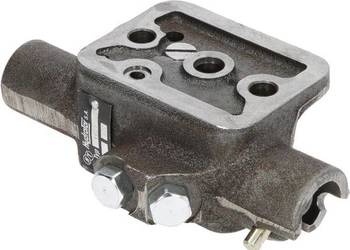 Zawór hydrauliczny krótka dźwignia, pasuje do MF 3 i 4-cyl. 3028657M92N