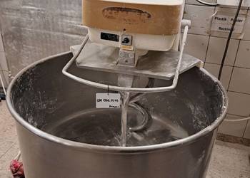 Miesiarka spiralna do ciasta Kemper