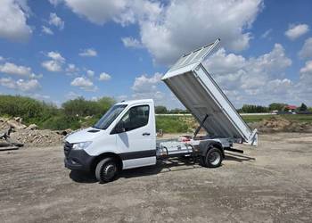 Transport materiałów sypkich. Suchy beton , beton.