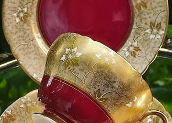 SHELLEY w kolorze burgundowym* inkrustowana złotem kolekcjonerska filiżanka SHELLEY w kolorze burgundowym* inkrustowana złotem kolekcjonerska filiżanka