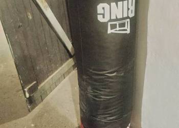 Worek treningowy z rękawicami