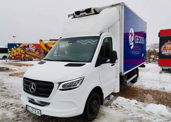 MERCEDES-BENZ SPRINTER 519 CDI
