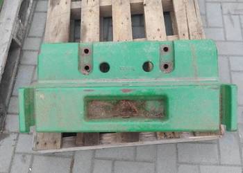 Wieszak mocowanie obciaznikow John Deere 148kg R193873