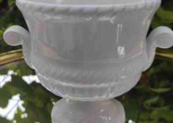 Niezwykle efektowna osłonka na doniczkę, nawiązująca formą d Niezwykle efektowna osłonka na doniczkę, nawiązująca formą d