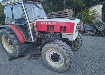 Traktor Steyr 8095  do chmielu