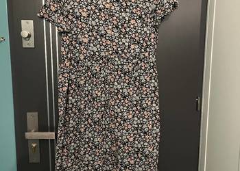 Tu sukienka modny wzór kwiaty floral viscoza hit roz.48 Tu sukienka modny wzór kwiaty floral viscoza hit roz.48