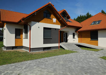 Gabinet 13,7m2 w nowej prywatnej przychodni w Nadolicach Wielkich