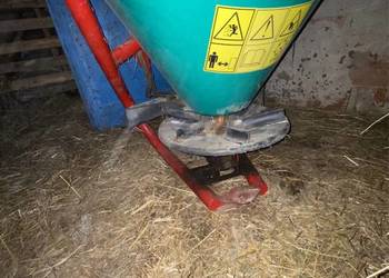 Rozsiewasz nawozu PRONAR