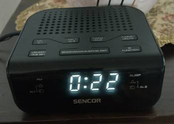 Radiobudzik Sencor SRC 136