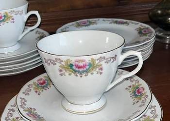 Filiżanka z talerzkiem deserowym. Made in China.  Cena 55 zł za trio. Mam