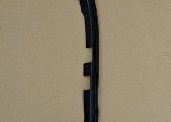 MASERATI LLEVANTE USZCZELKA LISTWA DRZWI LEWY PRZÓD LEWA  670032867 MASERATI LLEVANTE USZCZELKA LISTWA DRZWI LEWY PRZÓD LEWA  670032867