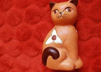 Kot - rudy kotek z kwiatkiem - figurka ceramika - 10 x 6 x 5 cm Meksyk
