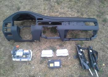 deska rozdzielcza kokpit volvo v70 po wystrzale stan idealny