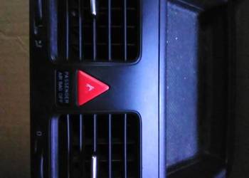 Kratki środkowe deski rozdzielczej VW Golf V