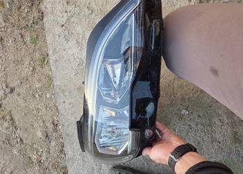 Peugeot 3008 5008 II  lampa przednia prawa LED 9810478080