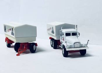 Kolekcjonerski model amerykańskiej ciężarówki Mack serii B