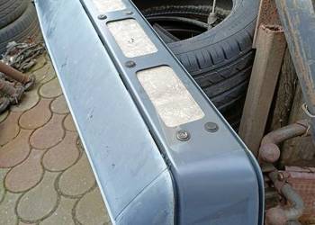 Mercedes 190D W201 zderzak tylny wąska listwa 190