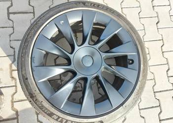TESLA MODEL Y 2022r FELGA KOŁO OPONA MICHELIN 20 255/40r20 1188223-00-B