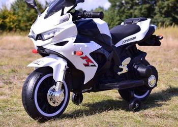 MOTOR ŚCIGACZ POWER 2 SILNIKI, ŚWIECĄCE KOŁA,KR320