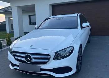 Bezwypadkowa E klasa 2.0d 4 MATIC niski przebieg