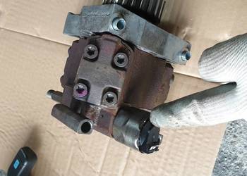 LAND ROVER DISCOVERY III 2.7 POMPA WTRYSKOWA 4S7Q-9B395-AJ