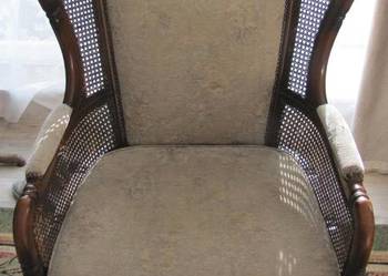Fotel stylowy z rafią, tapicerką, mebel holenderski