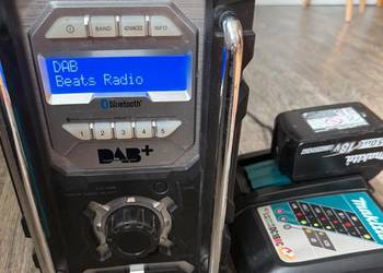 Radio Makita 112