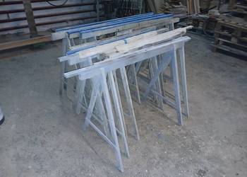 Kobyłki, koziołki warsztatowe metalowe. Samoróbki. 13 szt.