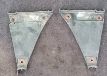 Ślizgi Tylnego Zderzaka Prawa Lewa Audi A4 B5 (a-23)