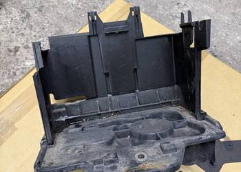 vw golf 4, podstawa akumulatora