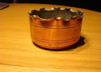 miedziany pojemnik/popielniczka