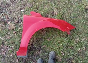 Błotnik prawy przód ford focus MK2 polift kod lakieru c0 czerwony