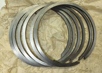 Trabant 601 - Nowe pierścienie tłokowe rozmiar 72.75
