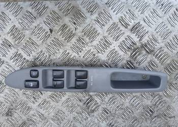 Panel Przełącznik szyb lewy kierowcy Toyota Avensis Verso 8404044030