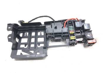 SKRZYNKA BEZPIECZNIKÓW AUDI A8 D3 4E0971845 Sedan/Limuzyna 02-10 4.2