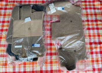 Oryginalne dywaniki rypsowe Mercedes W251 LONG B66360266