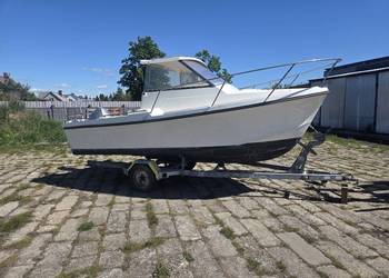 Łódz motorowa pilothouse gib sea