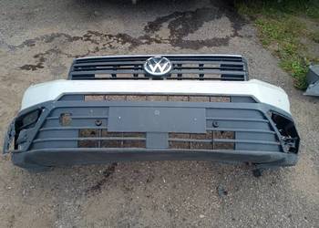 Przedni zderzak uszkodzony VW crafter 19-