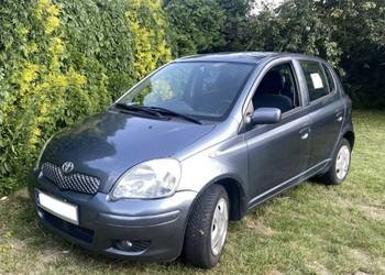 Toyota yaris bez korozji z małym przebiegiem