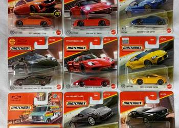 Matchbox zestaw Cadillac Chase , Porsche, Toyota Supra, Corvette,mazda