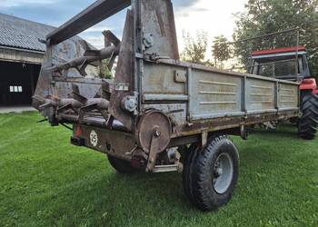 Rozrzutnik przyczepa Warfama